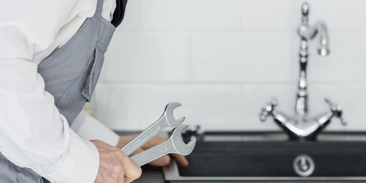 What Causes a Leaky Faucet?