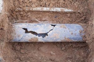 Signs of Broken Sewer Line